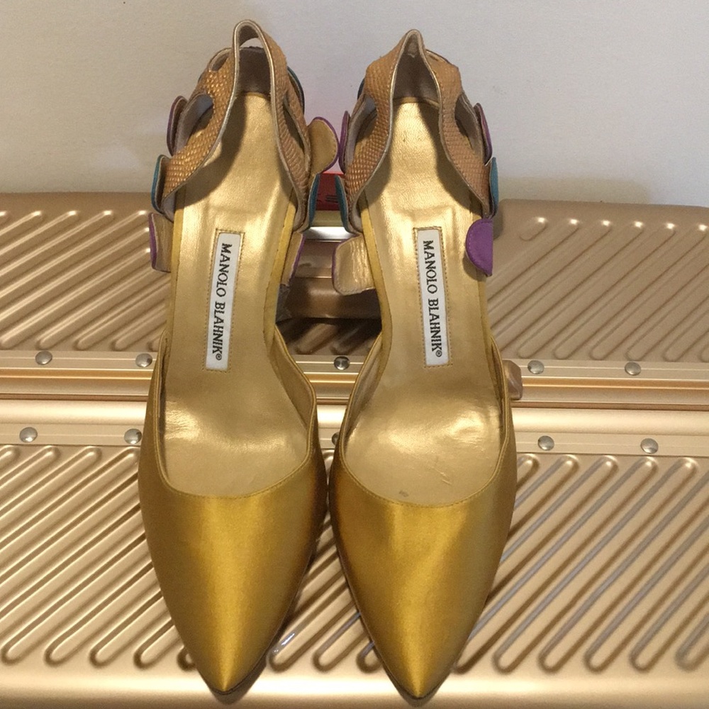 Manolo Blahnik Gold Satin Heels
